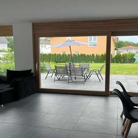 Moderne Ferienwohnung Sonnenbuehl Singen Exterior foto